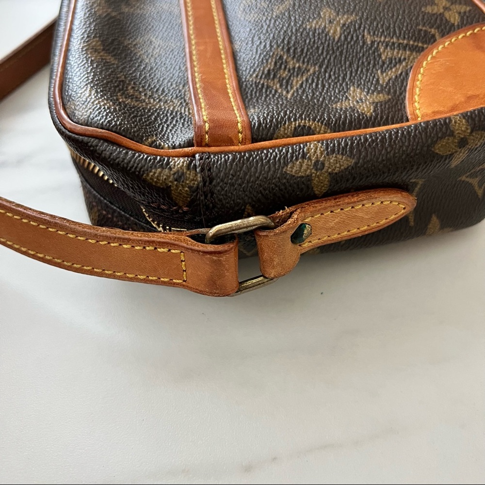 Vintage Louis Vuitton Crossbody Bag - Picture 13 of 14